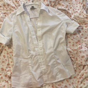 White medium Worthington button up blouse